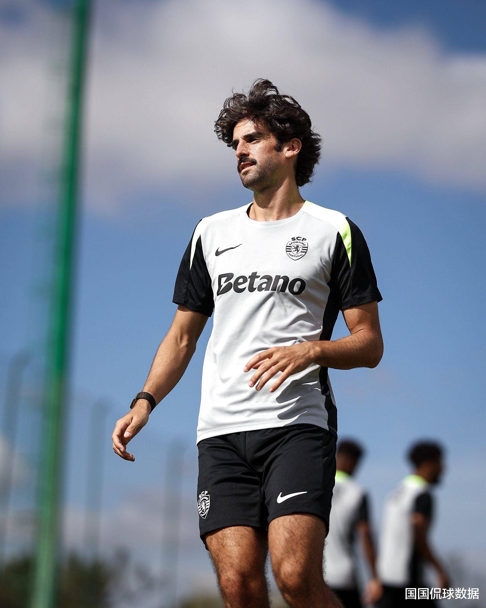 NG28转会期葡超焦点战，深圳男篮临场应变，悬念犹存，赛季目标并未改变的简单介绍